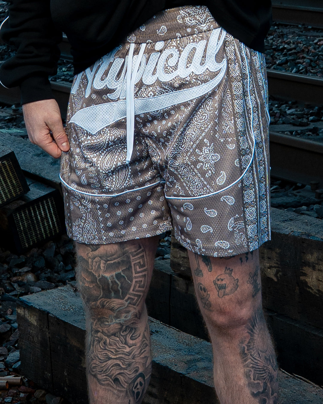 Paisley "Sand" Short (US)